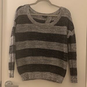 torrid Black and Gray Striped Crew Open Slit back Sweater SZ 00